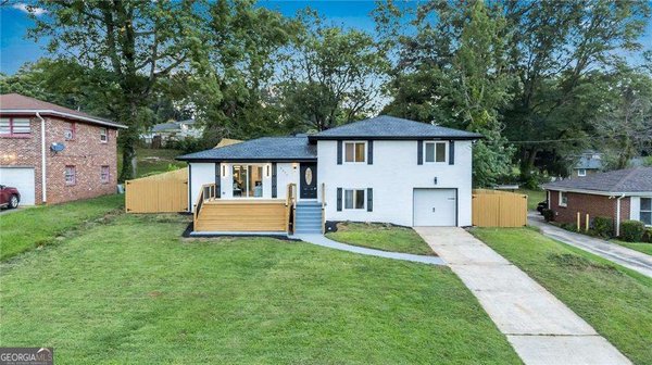 2377 Fontaine Circle, Decatur