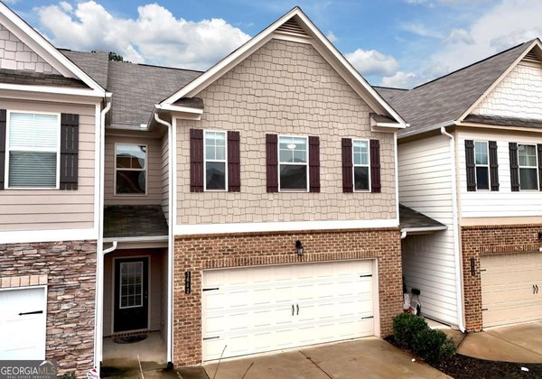 3642 Canyon Springs Road Oakwood