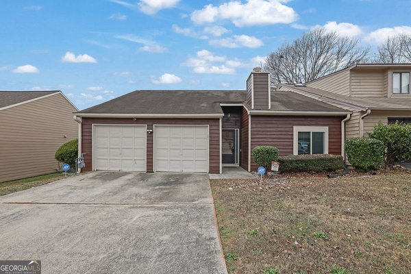 1533 Burnstone Drive Stone Mountain