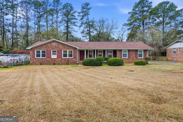 1422 Forest Hill Road, Macon