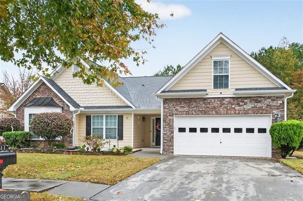 811 Rock Elm Drive Auburn