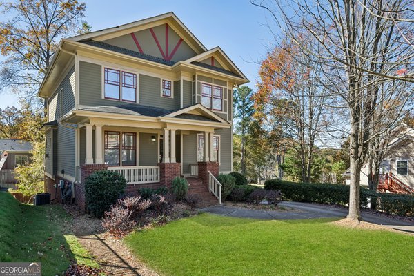 1043 Antioch Drive Brookhaven