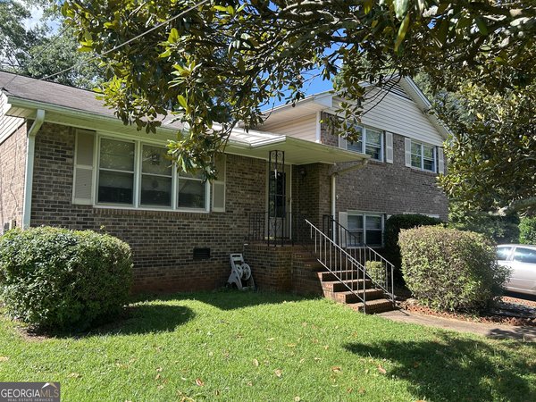 90 Cabriolet Trail Mcdonough