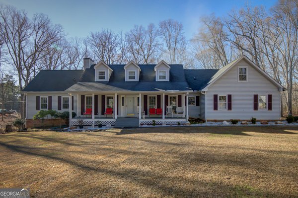 6450 Sara Glen Drive Douglasville