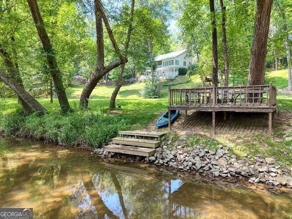 1215 Blue Ridge Highway Blairsville