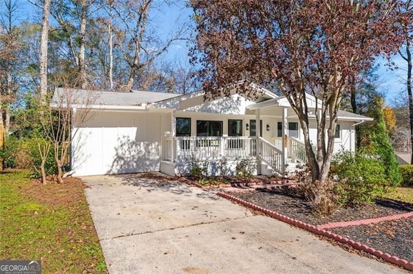 1219 Hillwood Court Atlanta