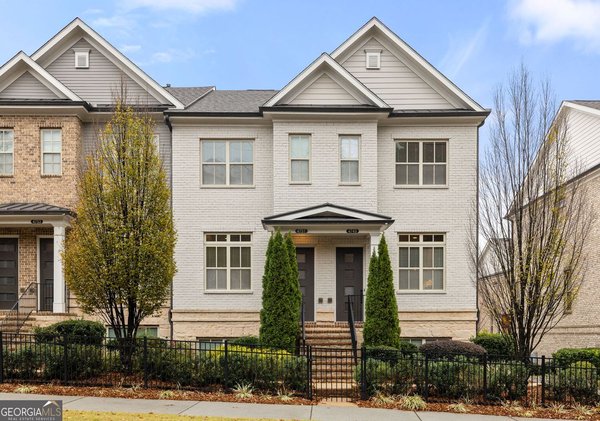 4751 Roswell Road, Atlanta