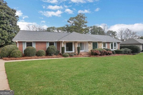 600 Rounsaville Road, Roswell