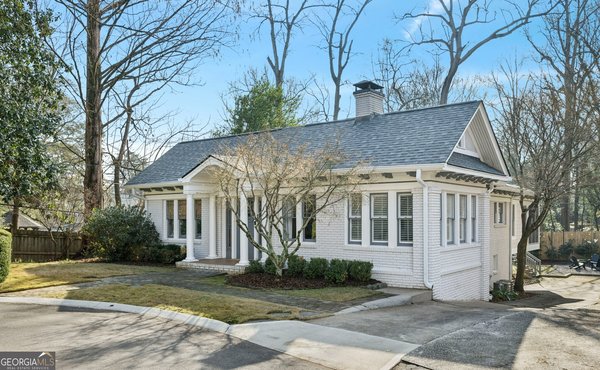 1229 Cameron Court Atlanta