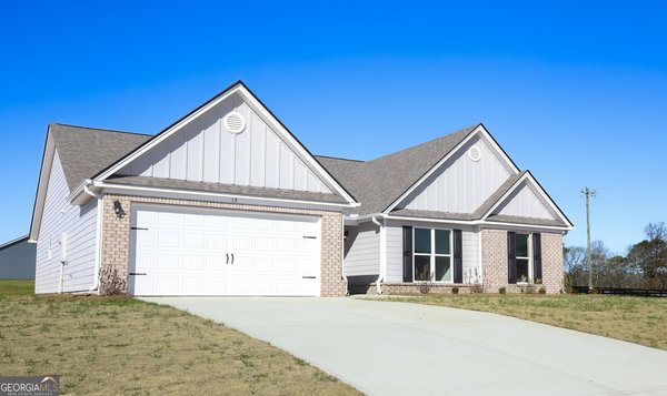 461 Tanners Bridge Circle, Bethlehem