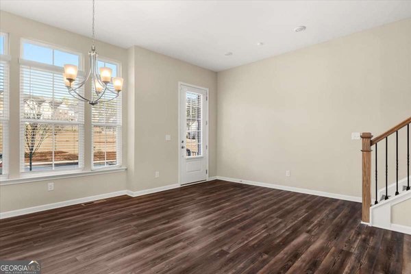 3297 Park Pointe Circle Scottdale