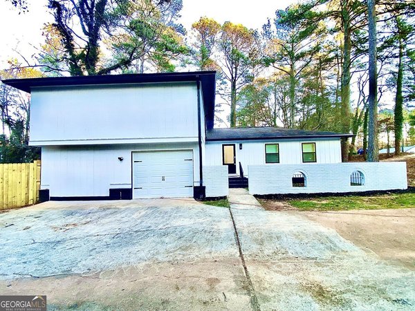 5390 Rockbridge Road Stone Mountain