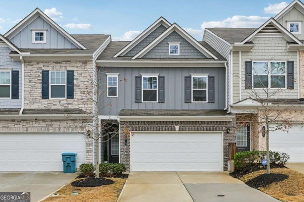2015 Ravencliff Drive Austell
