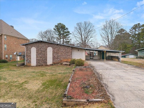 2901 Davis Road, Marietta