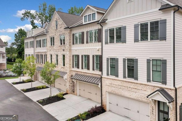 1045 Endeavour Court Marietta