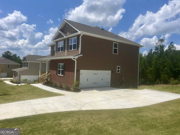 213 Shoreline Way, Macon