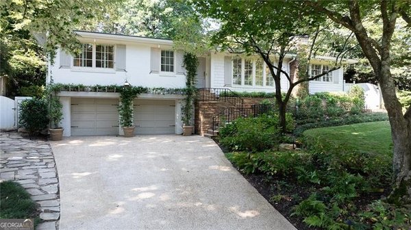 964 Buckingham Circle Atlanta