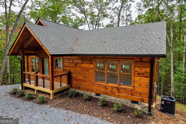 100 Crystal Oliver Lane, Cherry Log