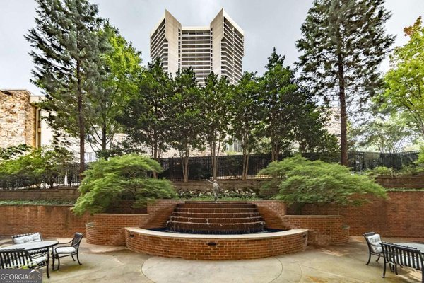 2626 Peachtree Road, Atlanta