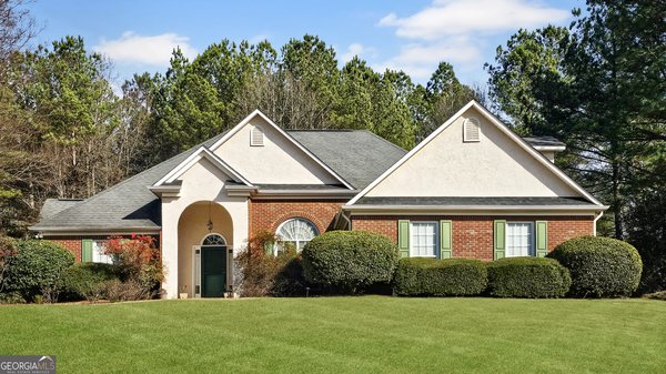 305 Surrey Park Drive, Fayetteville