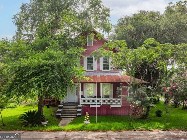 602 Magnolia Street, Guyton