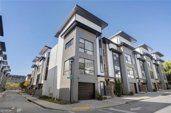 61 Moda Lane Atlanta