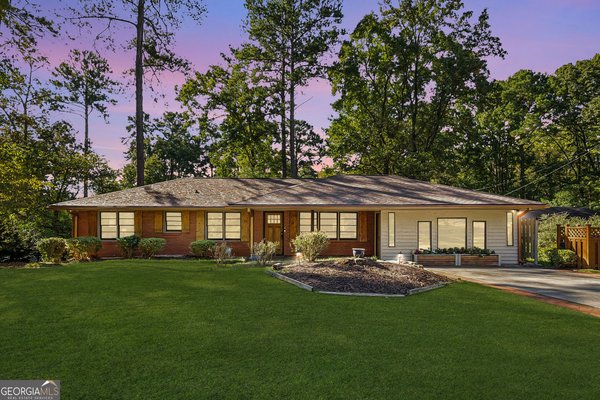 1955A Vance Drive Atlanta