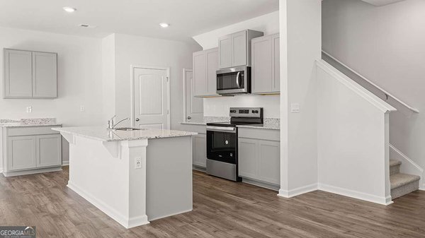 717 Meteor Drive Mableton