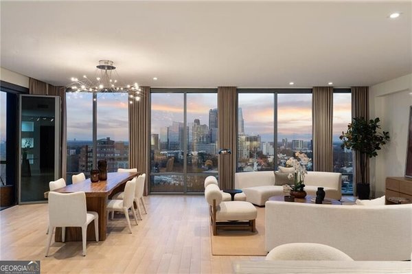 3107 Peachtree Road Atlanta