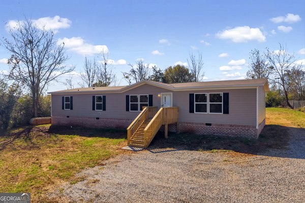 18 Webb Road, Martin