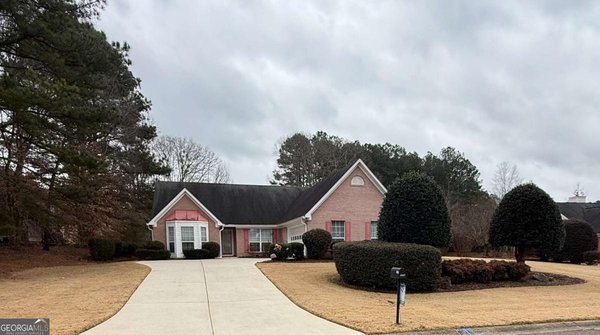 6236 Rock Port Drive, Flowery Branch