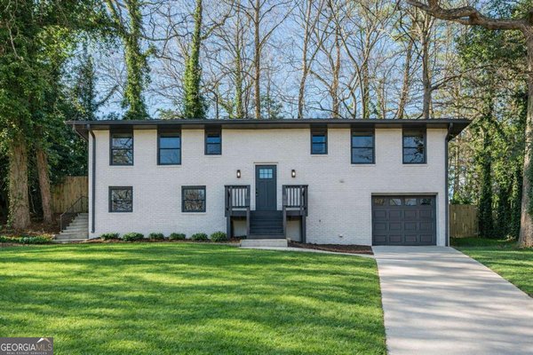 422 Susan Creek Drive, Stone Mountain