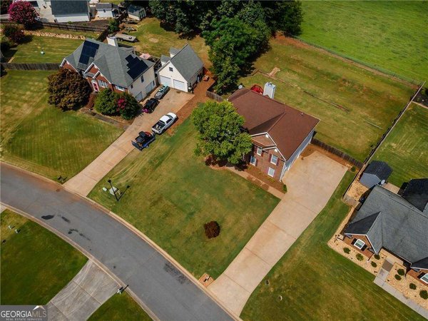 31 Churchill Downs NE, Cartersville