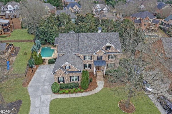 3715 Winterberry Road Cumming