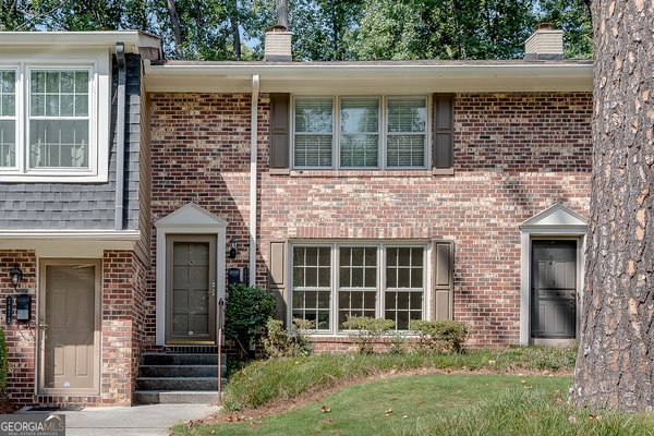 2474 Northlake Court Atlanta