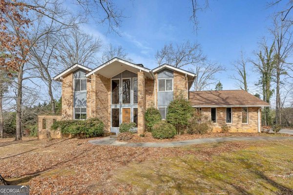 1113 Honeysuckle Drive Canton