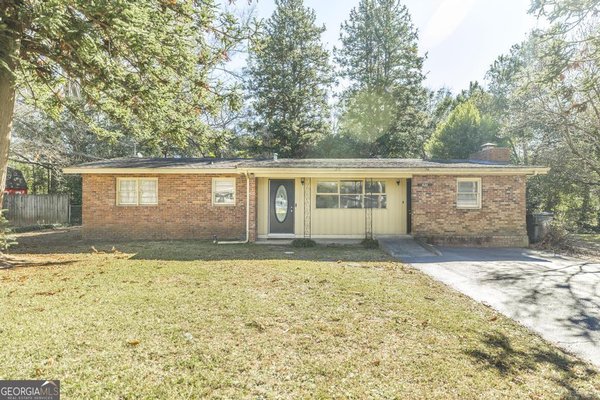 620 Pine Ridge Street Perry