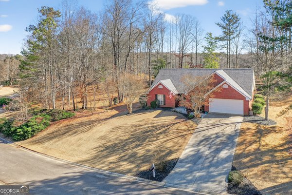 5926 Clipper Bay, Flowery Branch