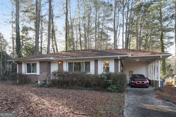 2596 Connally Drive East Point