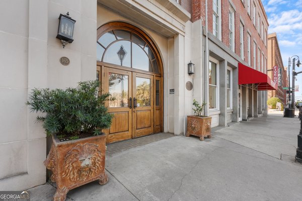 165 Bay Street Savannah