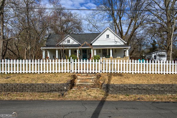 401 Edison Street Menlo