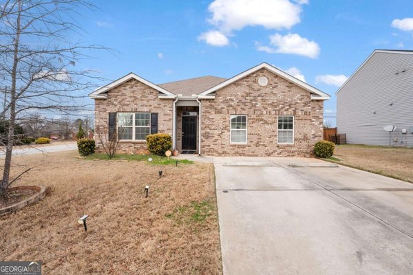 1744 Sandy Trail Drive, Hampton
