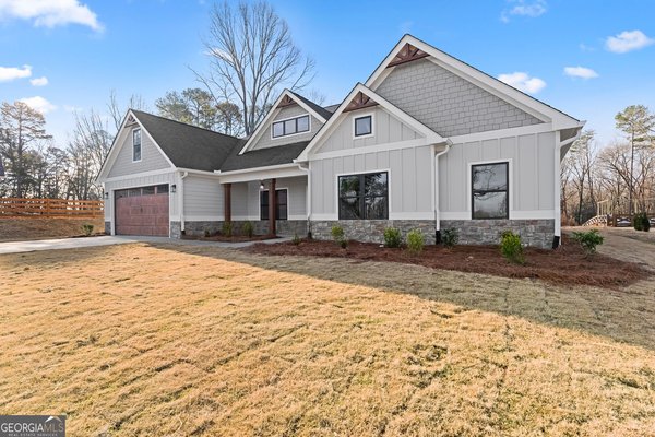 2041 Highway 197, Clarkesville