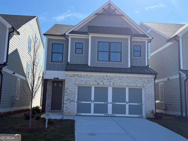 927 Crestmanor Drive Marietta