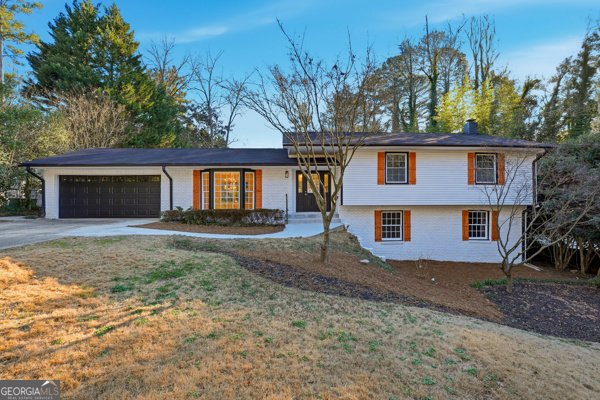 2437 Flair Knoll Drive Atlanta