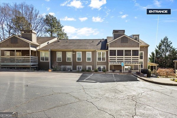 209 Riverview Drive, Marietta