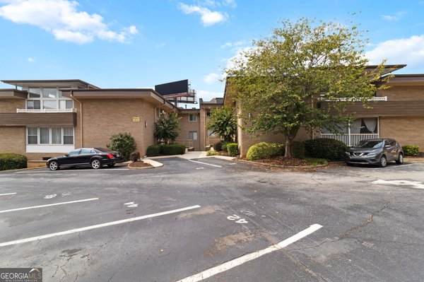 346 Carpenter Drive, Atlanta