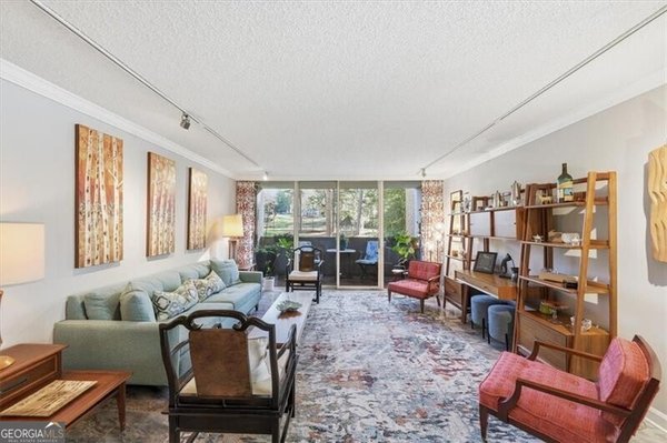 3530 Piedmont Road, Atlanta