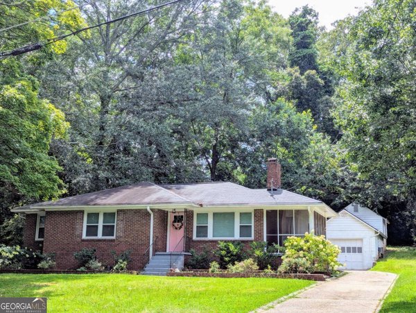 2655 ELSINORE Street, East Point