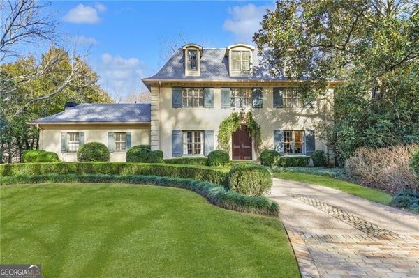 2586 Hyde Manor Drive, Atlanta